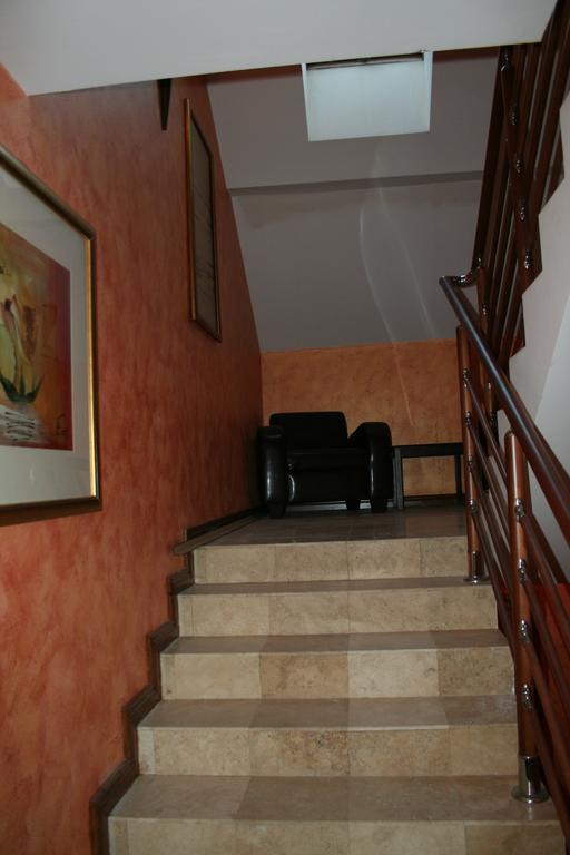 Hotel Tenishouse Marki  Ngoại thất bức ảnh