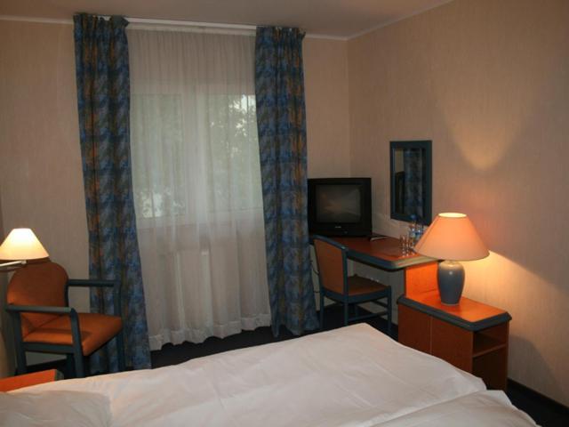 Hotel Tenishouse Marki  Phòng bức ảnh