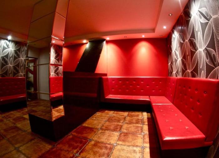 Hotel Tenishouse Marki  Ngoại thất bức ảnh