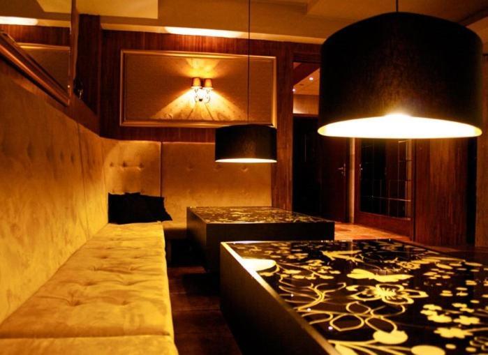 Hotel Tenishouse Marki  Ngoại thất bức ảnh